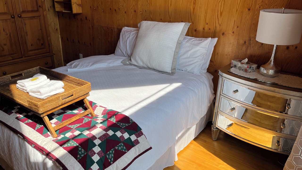 Photo of Bedroom in Bay Roberts
