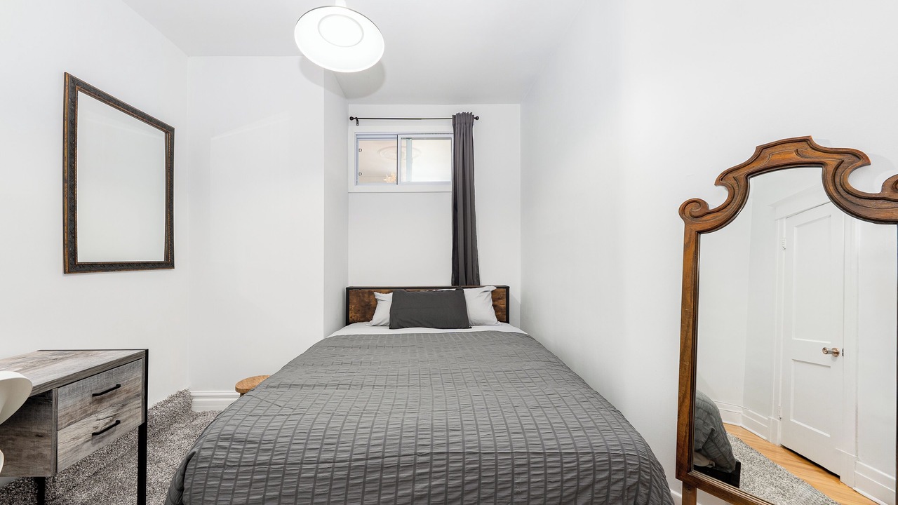 Photo of Bedroom in De Lorimier