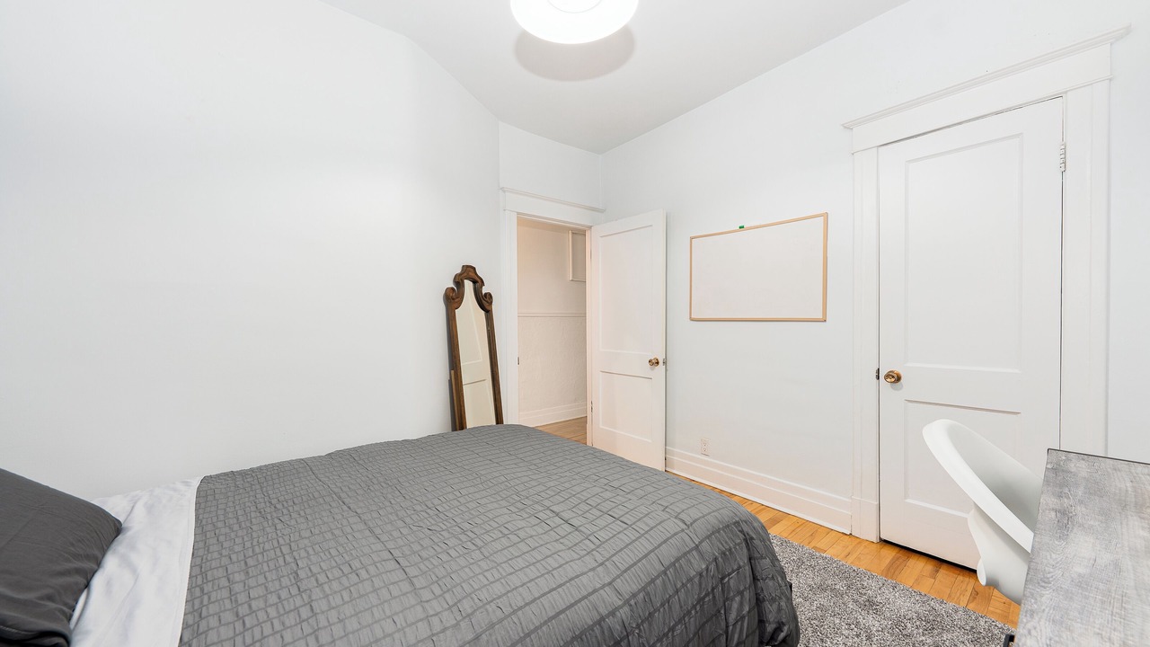 Photo of Bedroom in De Lorimier