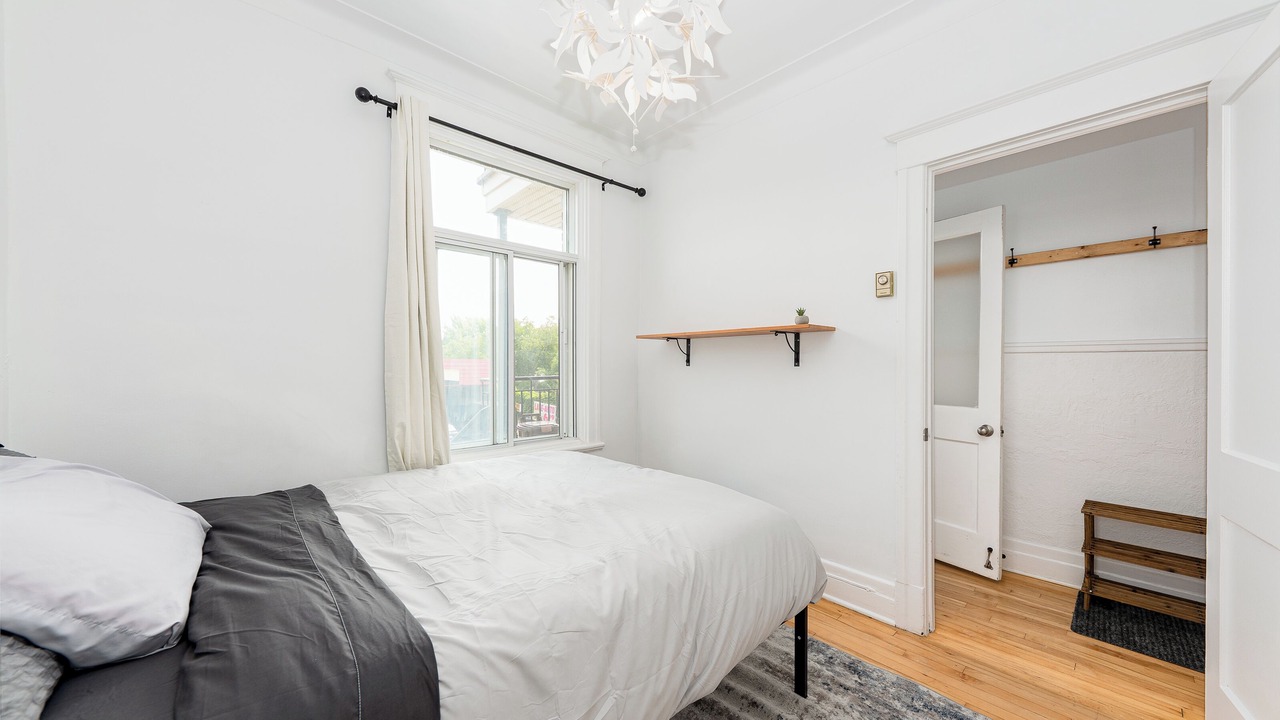 Photo of Bedroom in De Lorimier