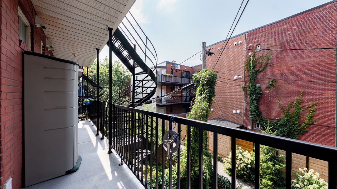 Photo of Outdoor in De Lorimier