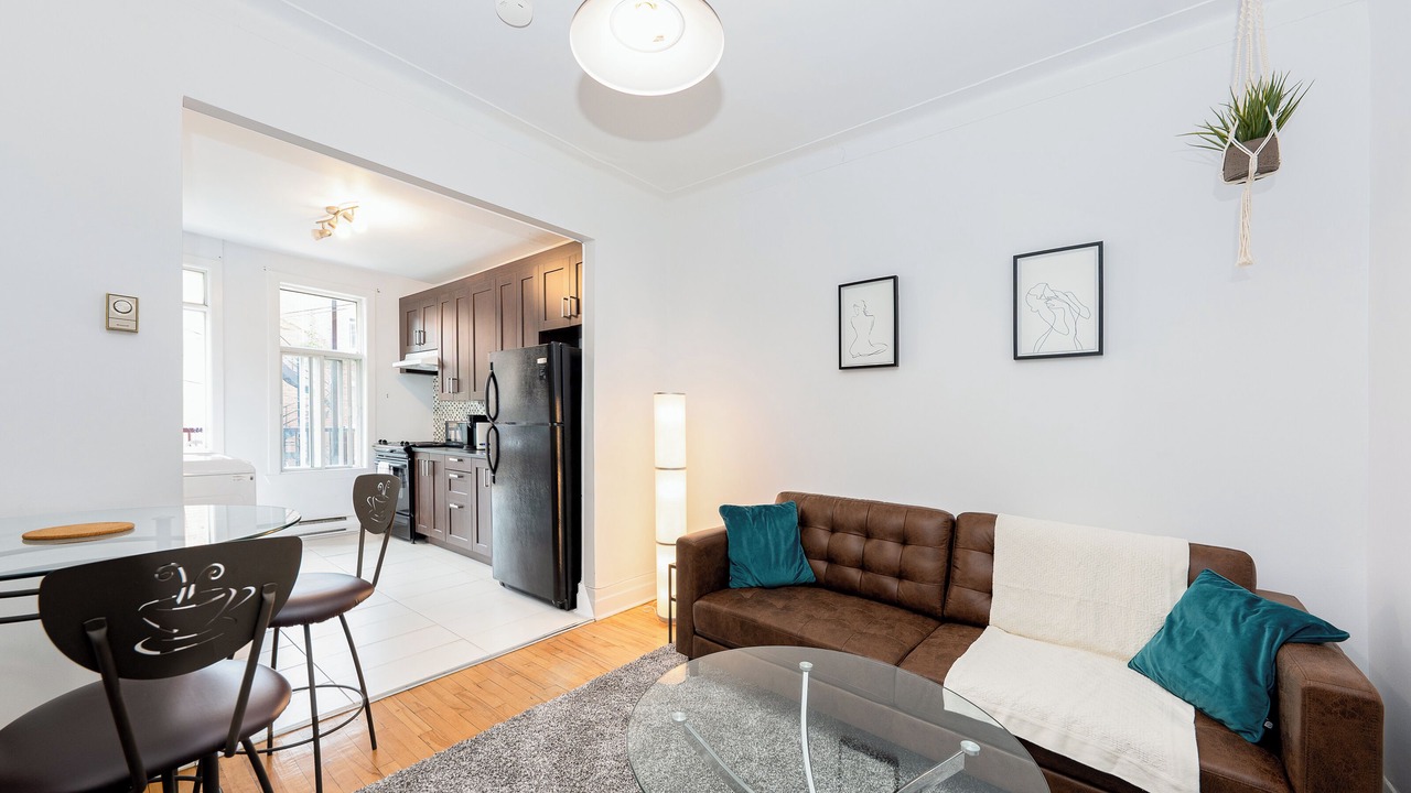 Photo of Livingroom in De Lorimier