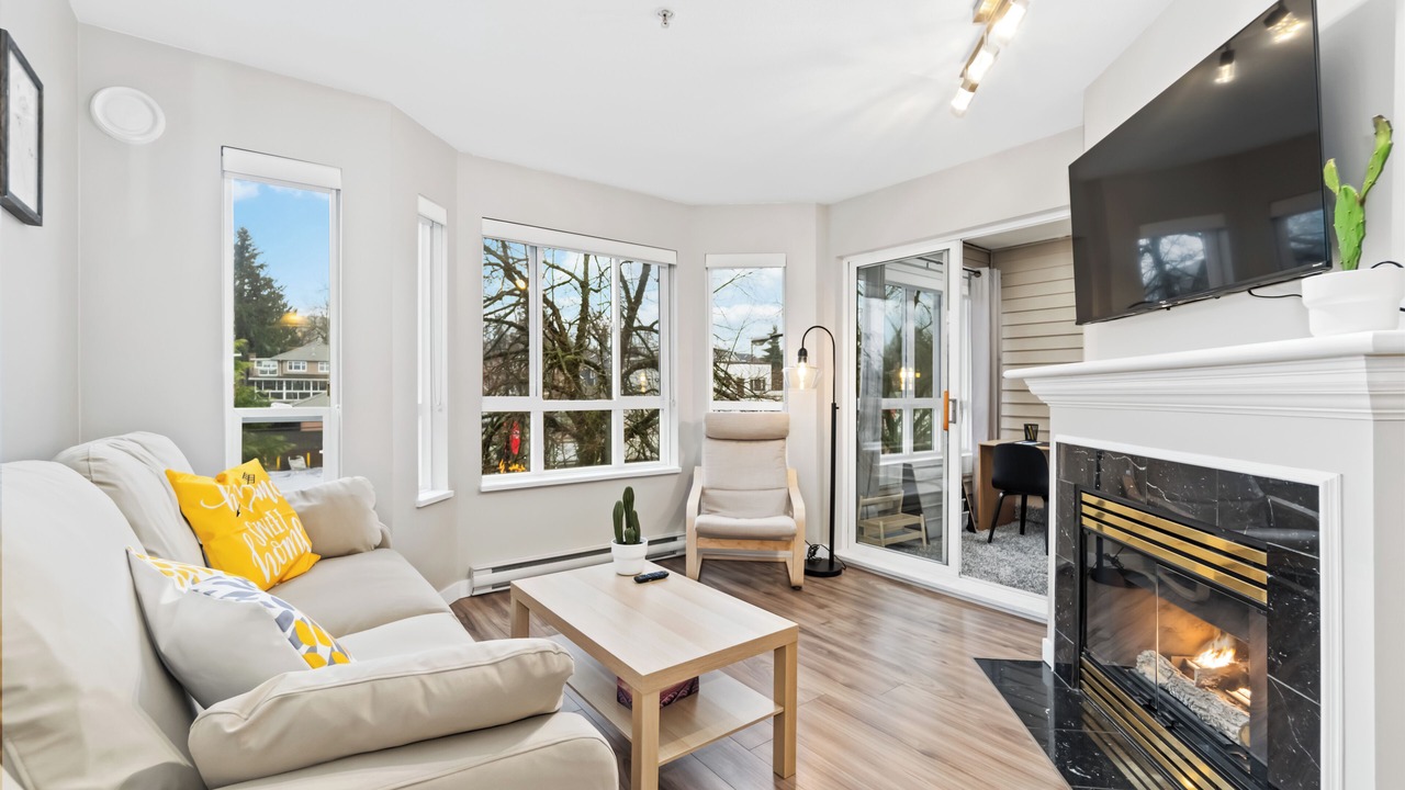 Photo of Livingroom in Kitsilano