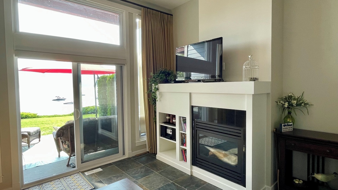 Photo of Livingroom in Scotch Creek