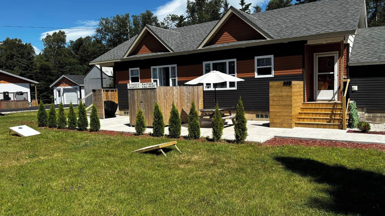 Photo of Outdoor in Deer Lake