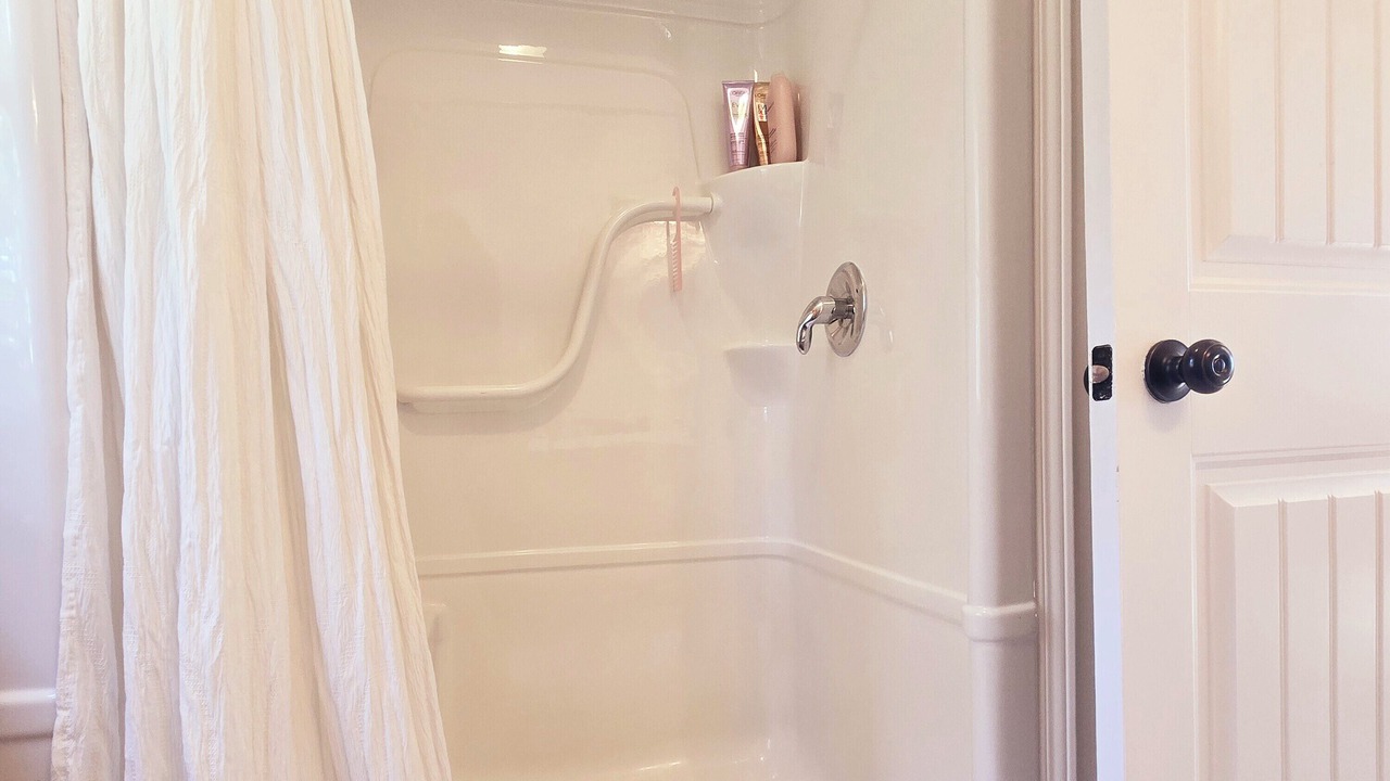 Photo of Bathroom in Brackley Beach