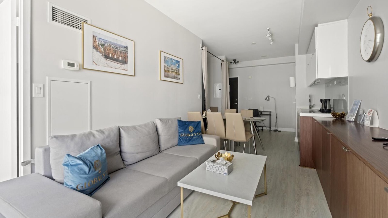 Photo of Livingroom in CityPlace
