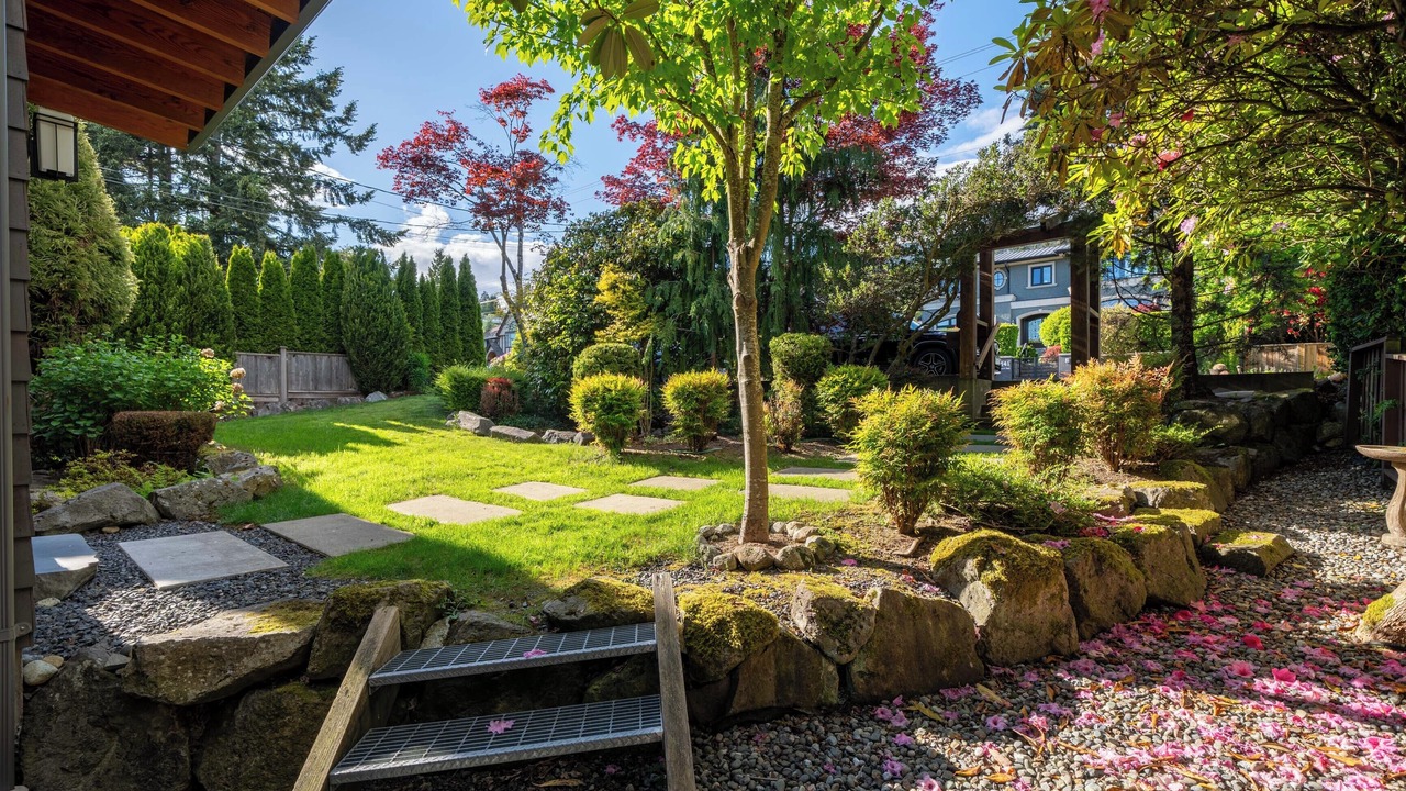 Photo of Outdoor in Dundarave