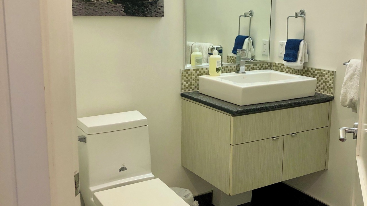 Photo of Bathroom in Ganges