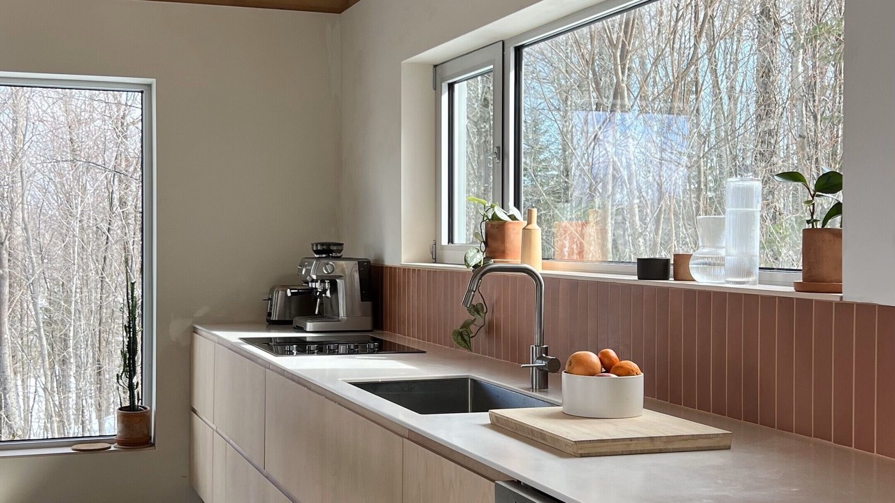 Photo of Kitchen in Sainte-Marguerite-du-Lac-Masson