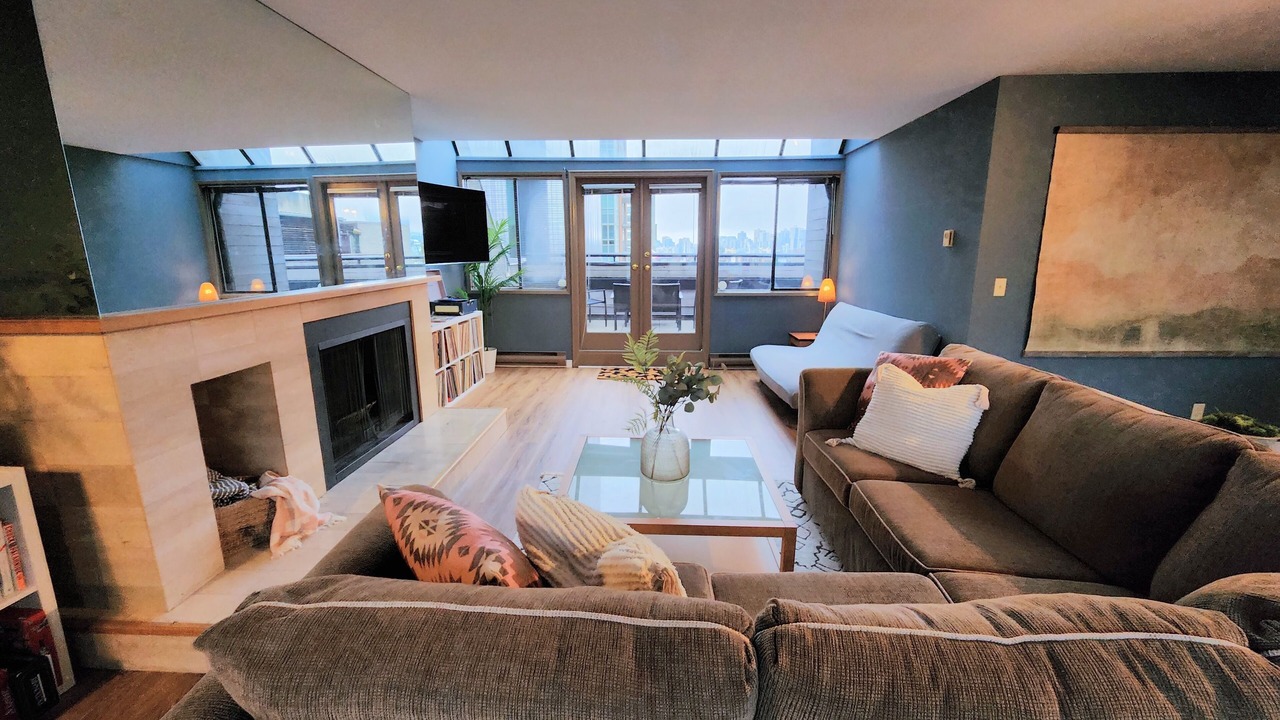 Photo of Livingroom in Fairview