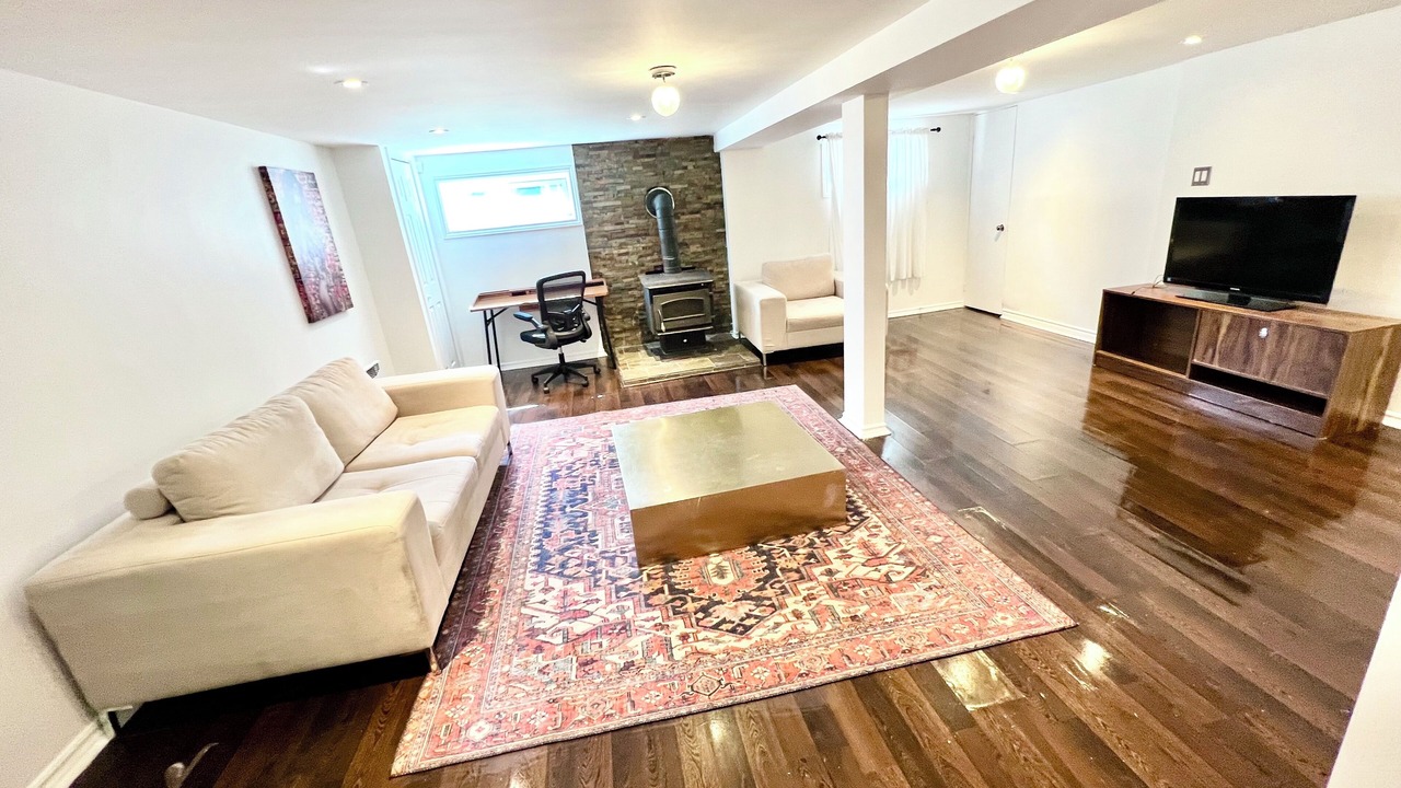 Photo of Livingroom in Laval
