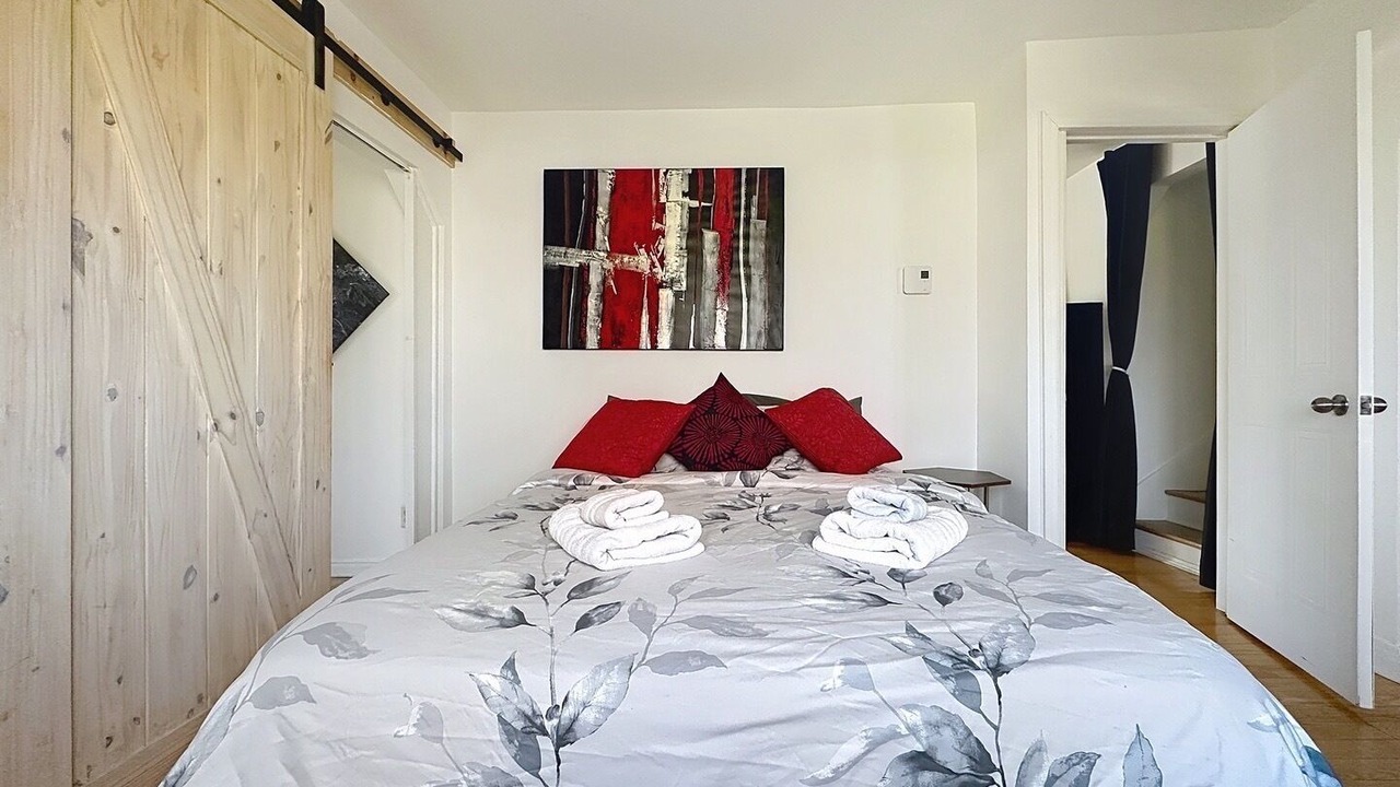 Photo of Bedroom in Pont-Viau