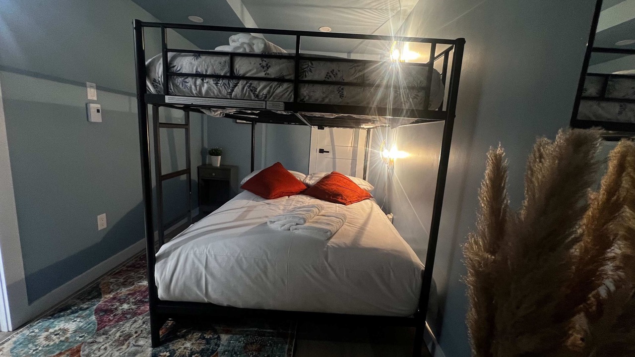 Photo of Bedroom in Downtown