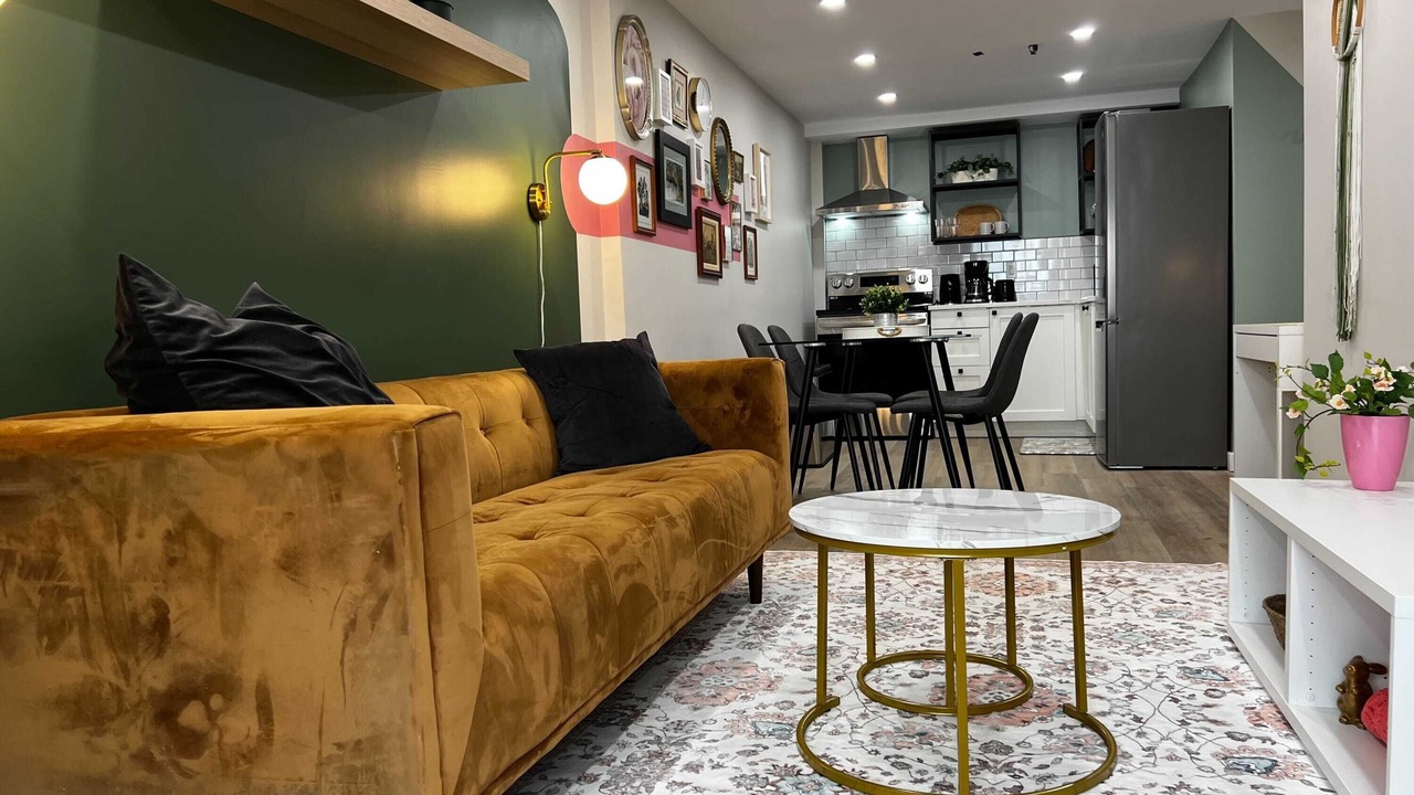Photo of Livingroom in Downtown