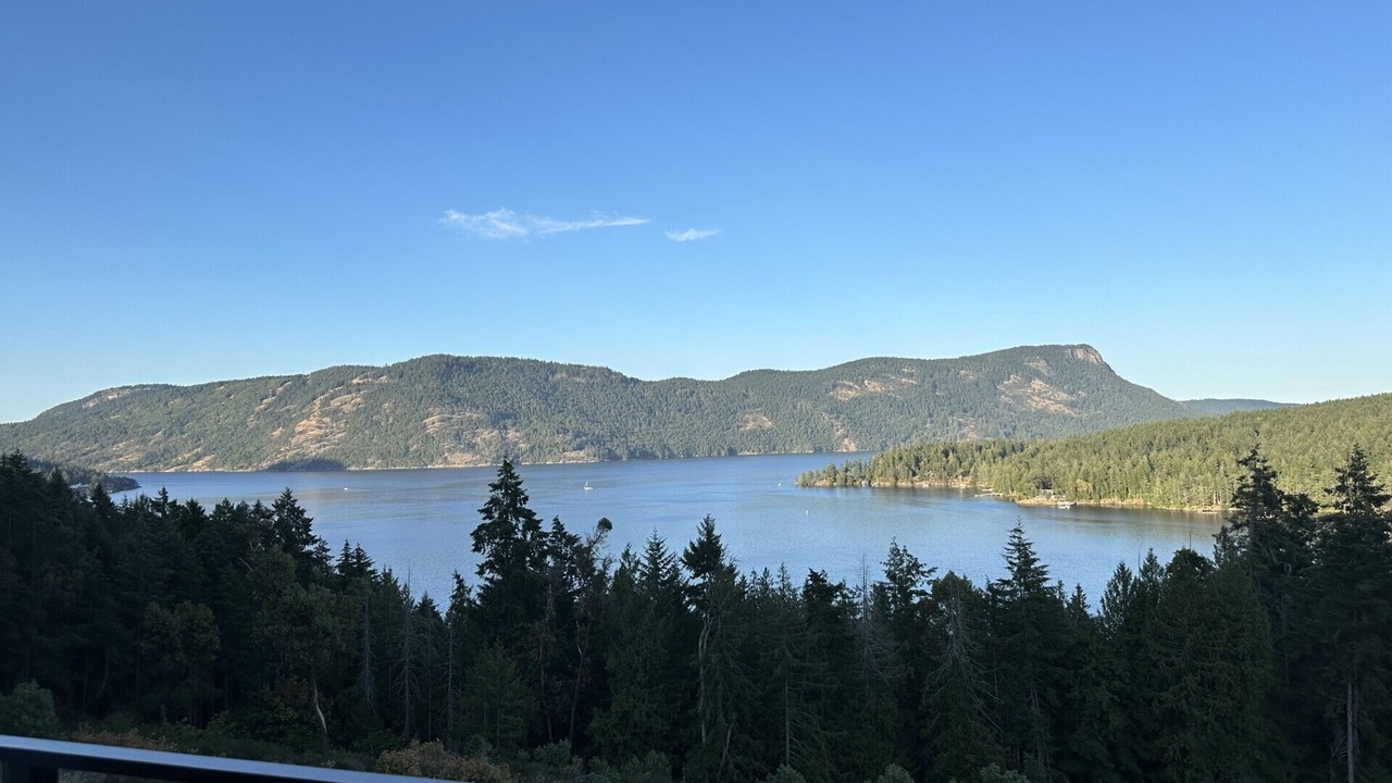 Photo of Others in Maple Bay