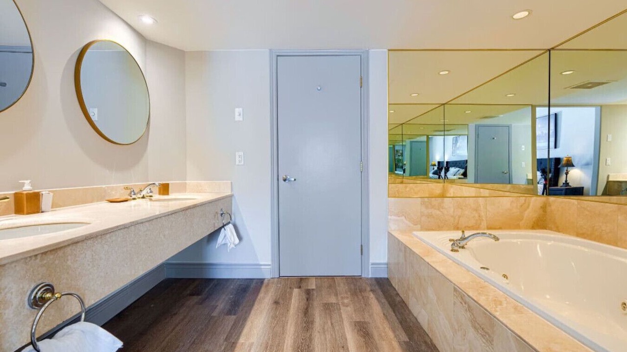 Photo of Bathroom in Oro-Medonte