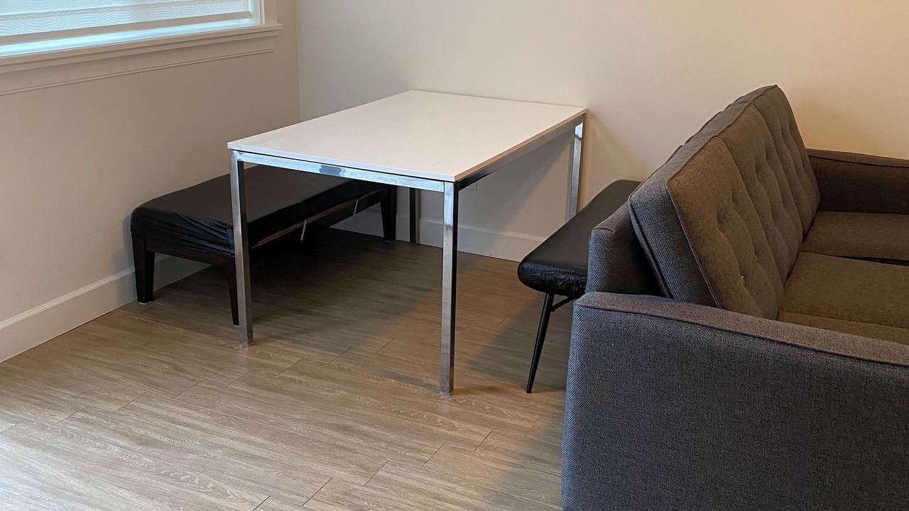 Photo of Livingroom in Newton