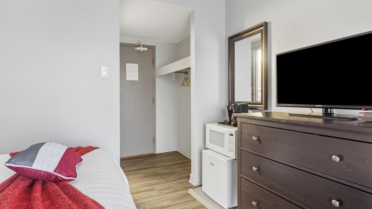 Photo of Bedroom in Casselman