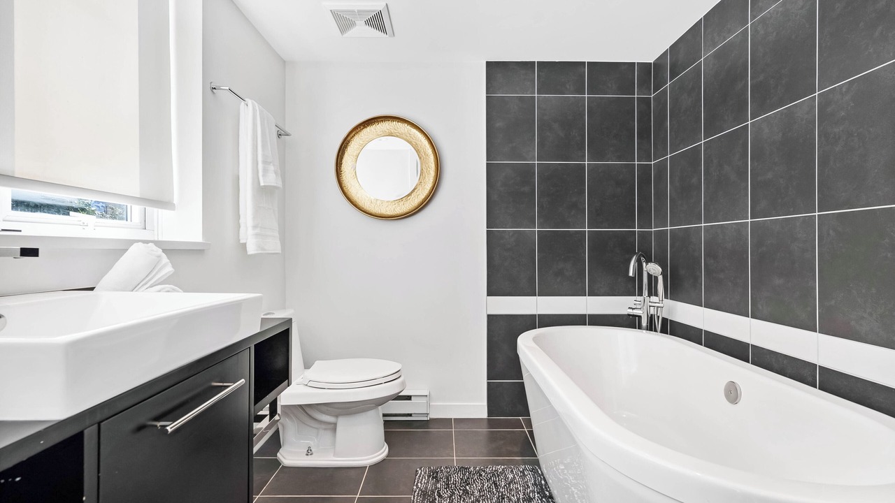 Photo of Bathroom in Gastown