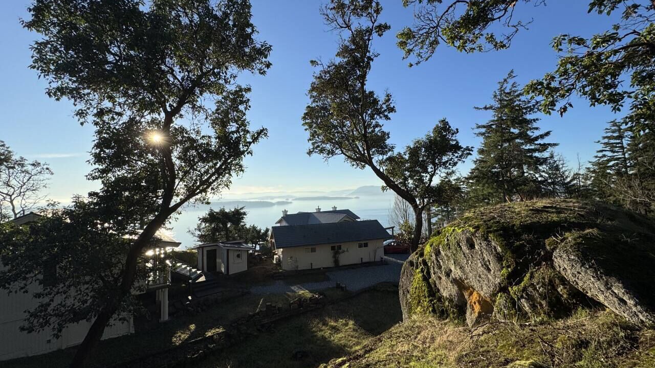 Photo of Others in Pender Island