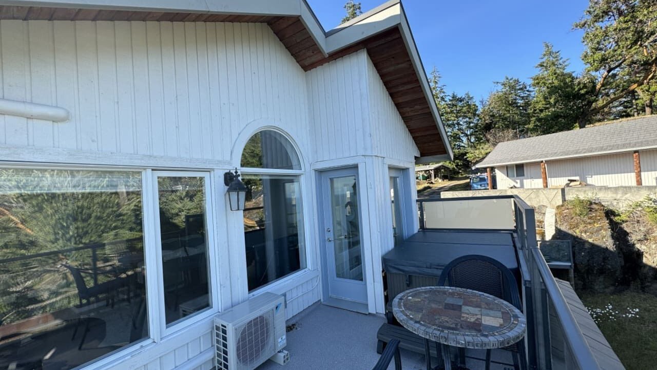 Photo of Others in Pender Island