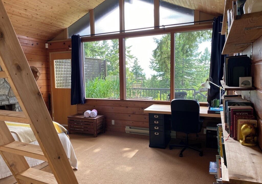 Photo of Bedroom in Bowen Island