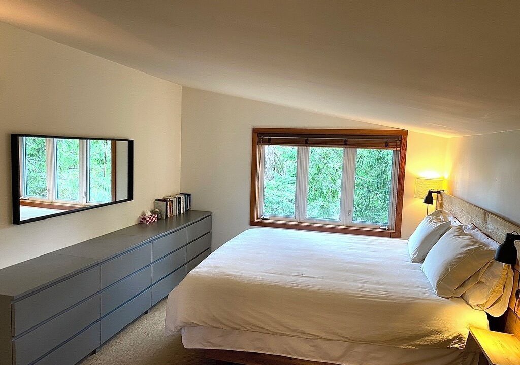 Photo of Bedroom in Bowen Island
