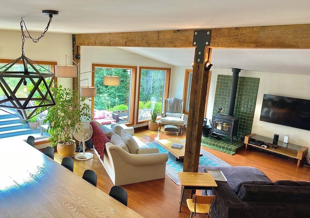 Photo of Livingroom in Bowen Island