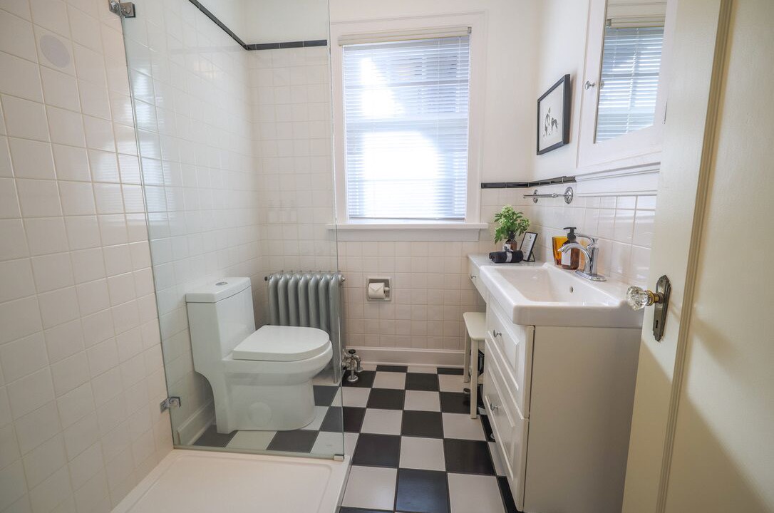 Photo of Bathroom in Mount Royal