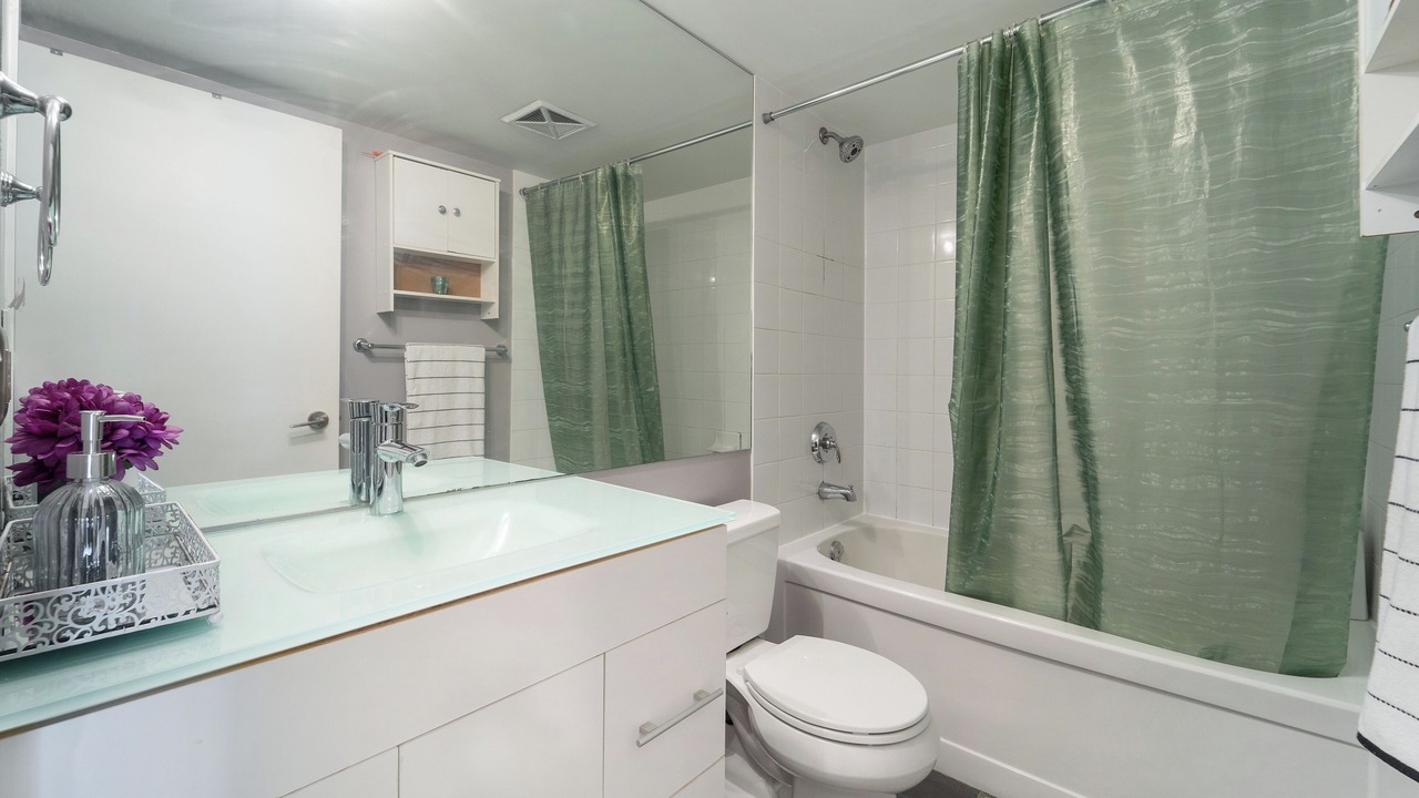 Photo of Bathroom in Niagara
