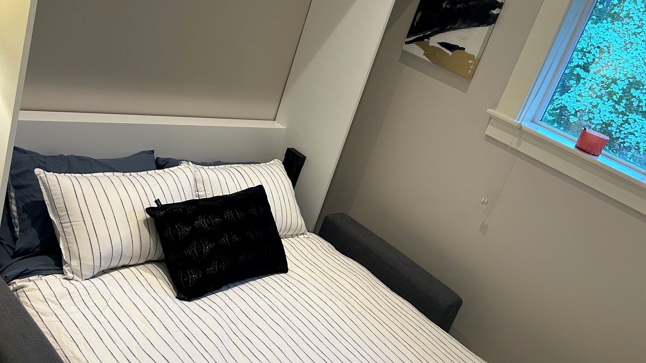 Photo of Bedroom in Victoria