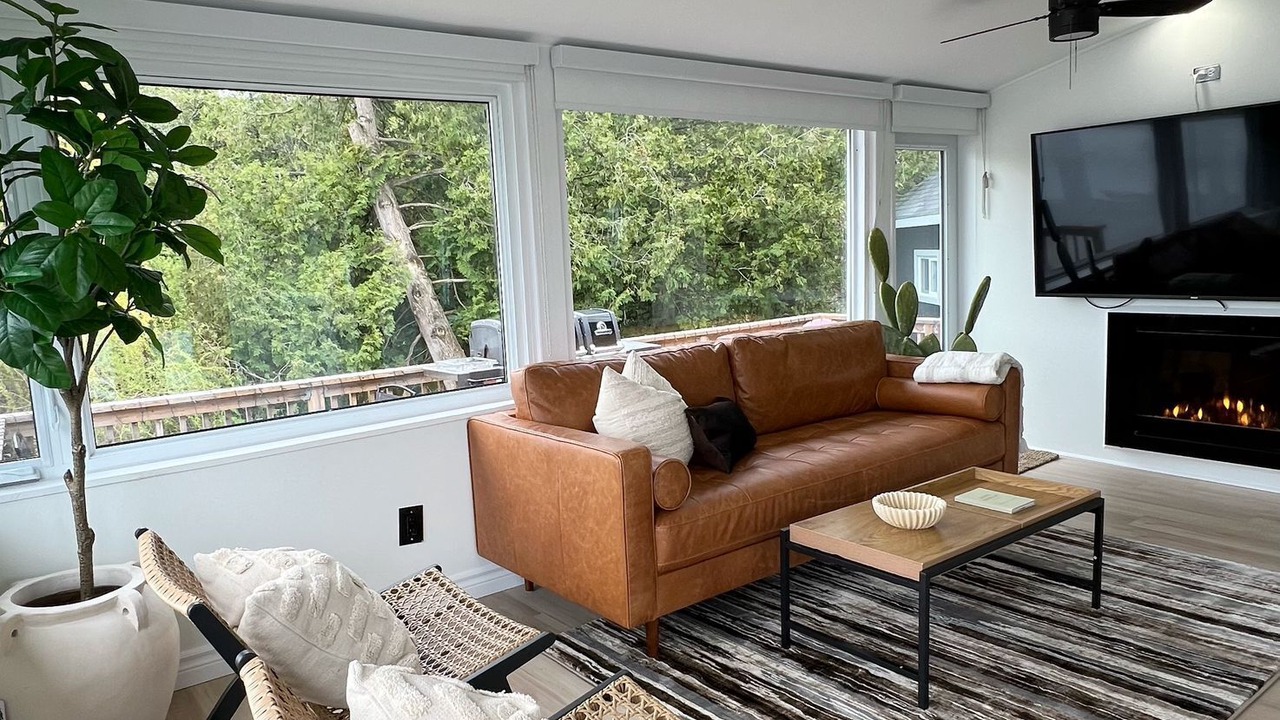 Photo of Livingroom in Kawartha Lakes