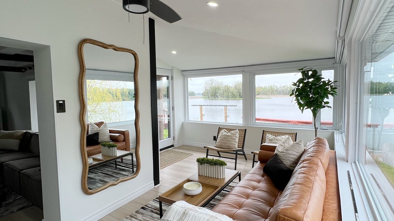 Photo of Livingroom in Kawartha Lakes