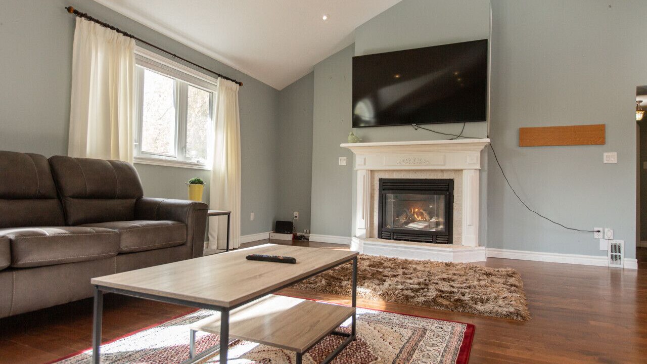 Photo of Livingroom in Barrie