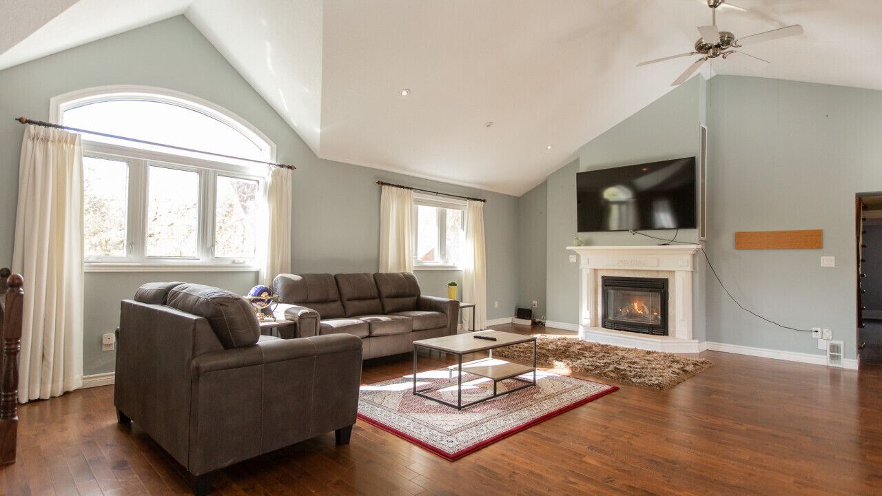 Photo of Livingroom in Barrie