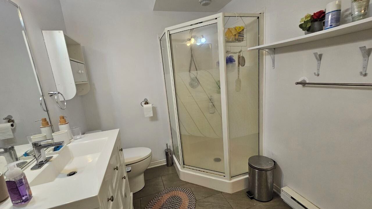 Photo of Bathroom in Saint-Hubert