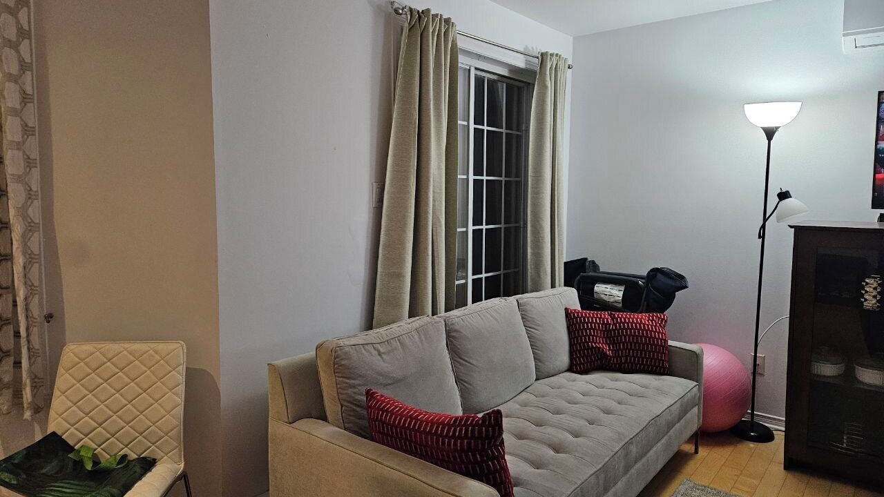Photo of Livingroom in Saint-Hubert