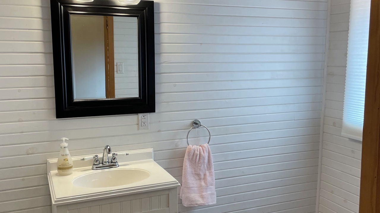 Photo of Bathroom in Manitoulin District