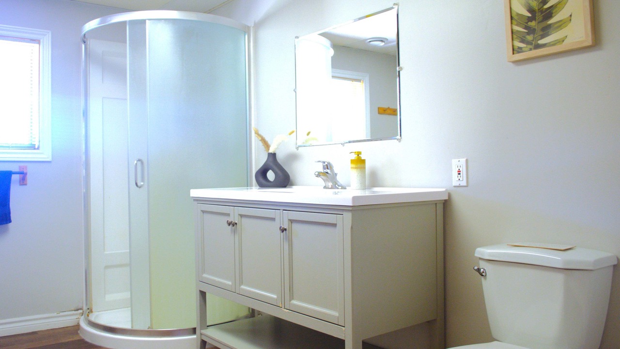 Photo of Bathroom in Brudenell