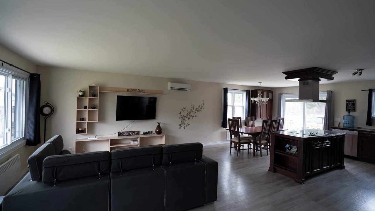 Photo of Livingroom in Saint-Ignace-de-Loyola