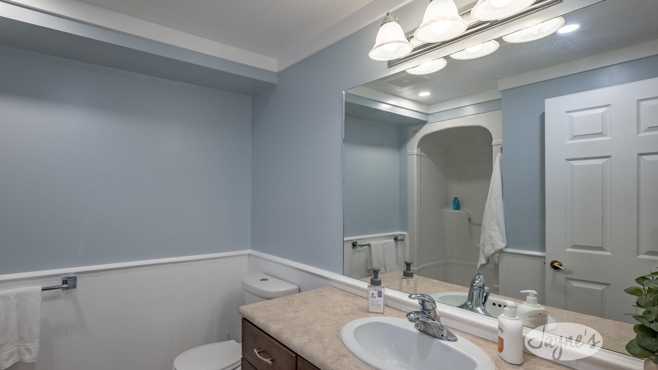 Photo of Bathroom in Lake of Bays