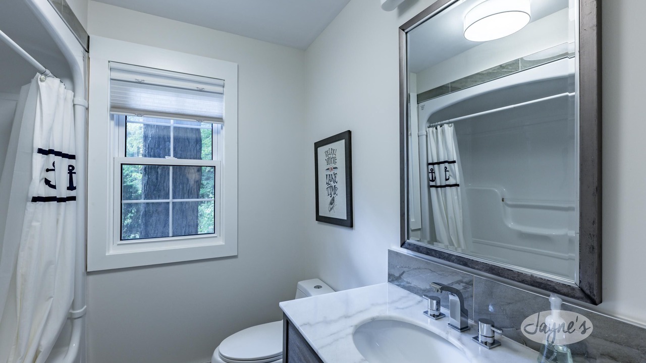 Photo of Bathroom in Muskoka Lakes