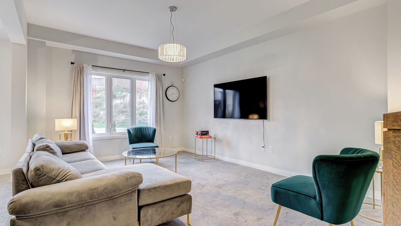 Photo of Livingroom in Niagara Falls