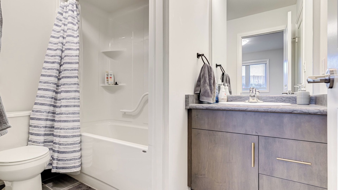 Photo of Bathroom in Niagara Falls