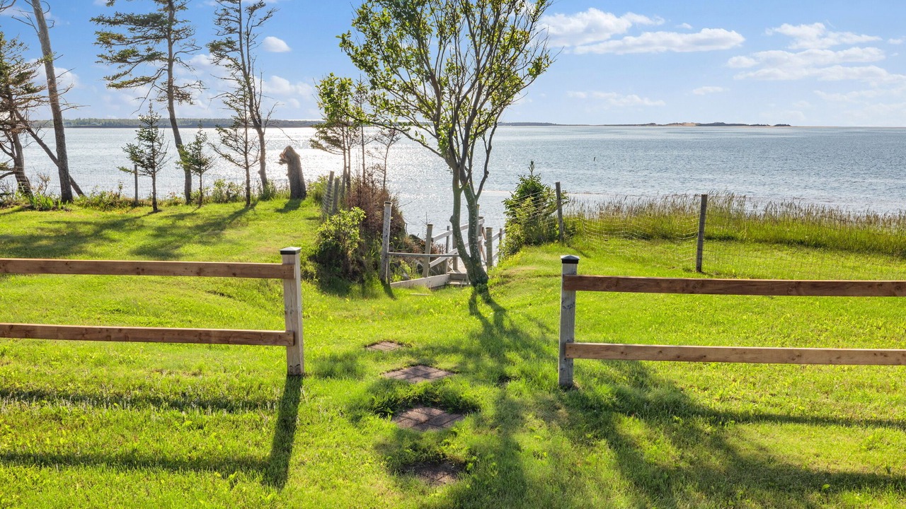 Photo of Outdoor in Blooming Point