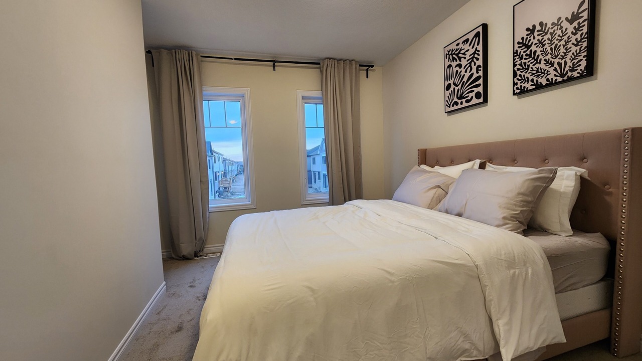 Photo of Bedroom in Thorold