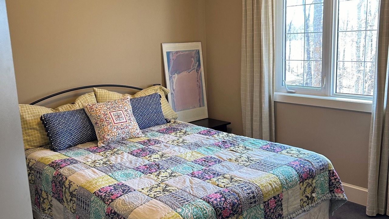 Photo of Bedroom in Gimli
