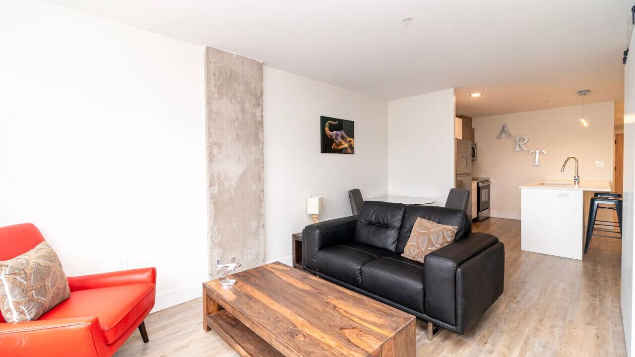 Photo of Livingroom in North End