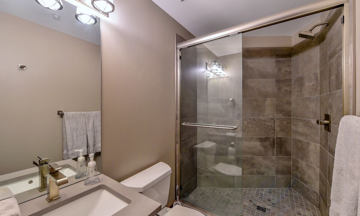 Photo of Bathroom in Big White Ski Resort